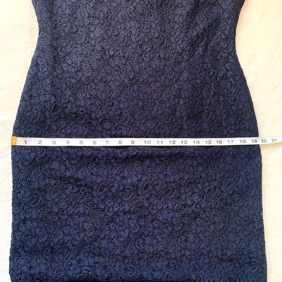 Adrianna Papell Sleeveless Lace Dress - Picture 6 of 9